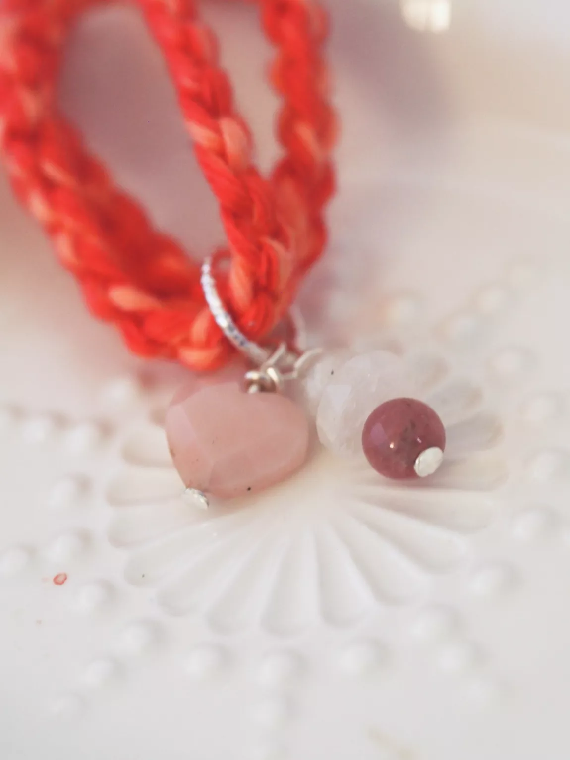 Bracelet porte bonheur - La Vie En Rose - Magicae – Image 3