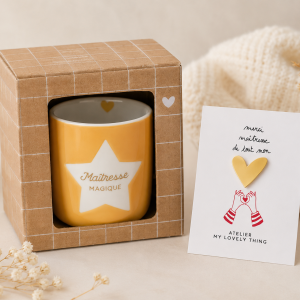 Box Cadeau Maîtresse Magique – Tasse & Pin’s Merci Maîtresse (2)