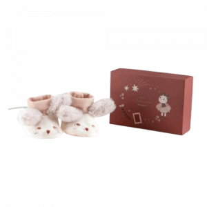 concept-store-idees-et-saveurs-chaussons_naissance_souris_apres_la_pluie_moulin_roty_2-removebg-preview