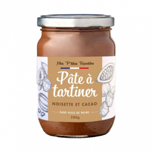 concept-store-idees-et-saveurs-pate-a-tartiner-noisettes-cacao-mes-ptites-recettes-removebg-preview (1)