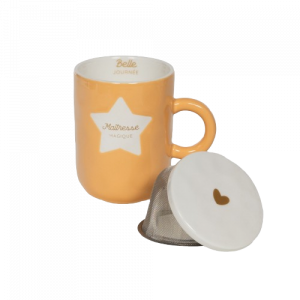 concept-store-idees-saveurs-tasse-maitresse-magique-coeur-fond-blanc-3